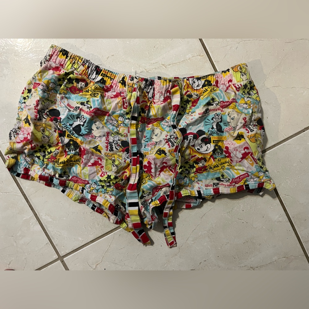 Walt Disney World Vintage Comic book Style Women’s Short pajama shorts